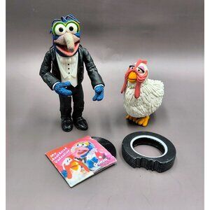 Muppets Palisades Black Tuxedo Gonzo with Bernice Chicken Action Figure Playset